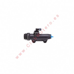 Bomba de freno trasera...