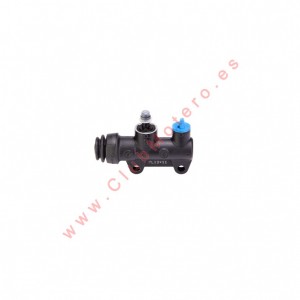 Bomba de freno trasera...