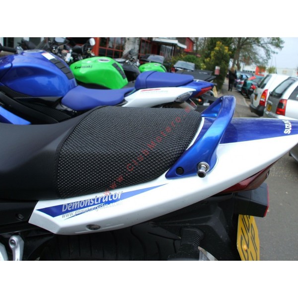 Malla antideslizante Triboseat para Suzuki GSX 650F (2007-2016)