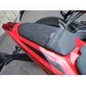 Malla antideslizante Triboseat para Triumph Daytona 675 R (2013-2016)