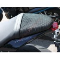 Malla antideslizante Triboseat para Triumph Street Triple (2013-2018)