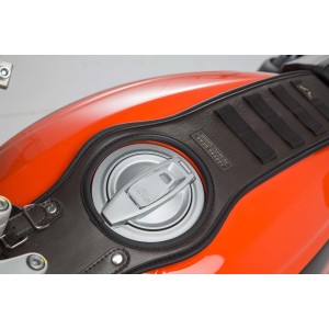 Juego de correa para depósito Legend Gear Modelos Scrambler (14-). Con bolsa adicional LA2.