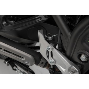 Protección para bomba de freno Plateado. Modelos Yamaha Ténéré 700 (19-).