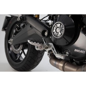 Kit reposapiés EVO Ducati modelos /  Benelli TRK 502 X (18-).