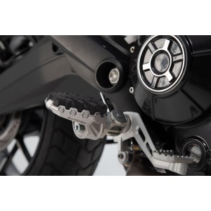 Kit reposapiés EVO Ducati modelos /  Benelli TRK 502 X (18-).