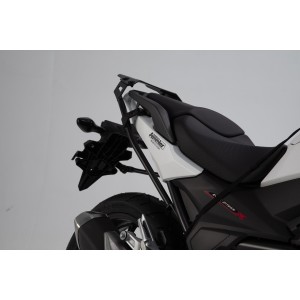 Soporte lateral PRO Negro. Honda NC750X/XD, NC750S/SD.