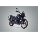Soporte lateral PRO Negro. Suzuki V-Strom 800 / 800DE (22-).