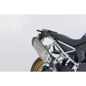 Soporte lateral PRO Negro. BMW F 900 GS (23-).