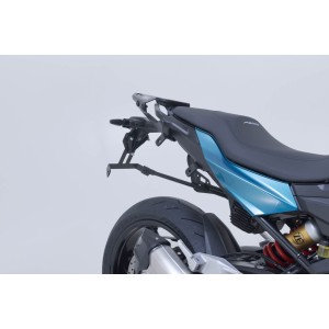 Soporte lateral PRO Negro. BMW F 900 R / XR (24-).