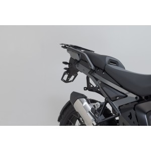 Soporte lateral PRO Negro. BMW R 1300 GS Adventure (24-).