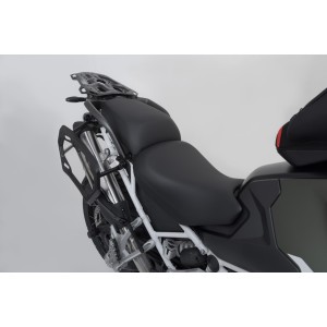 Soporte lateral PRO Negro. Tri Tiger 1200 Rally/GT Explorer (22-).