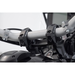 Acercador de manillar variable para Ø28 H-28mm. Colocación de 5/10/15/20/25/30 mm. Negro