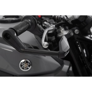 Protectores de maneta con deflector de aire Negro. Modelos Yamaha (16-), CFMoto 450NK (23-).