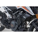 Protecciones laterales de motor Negro. KTM 390 Duke (13-23).