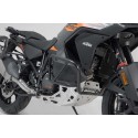 Protecciones laterales de motor Negro. KTM 1290 Super Adventure (21-).