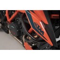 Protecciones laterales de motor Negro. KTM 1290 Super Duke R / EVO (19-).