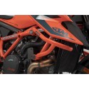 Protecciones laterales de motor Naranja. KTM 1290 Super Duke R / EVO (19-).