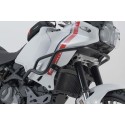 Protecciones laterales de motor Negro. Ducati DesertX (22-).