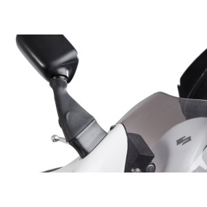 Extensión de retrovisor Perfil. Negro. Suzuki.