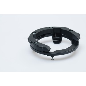 Anillo de depósito EVO Negro. Kawasaki Z650 (16-22), Ninja 650 (16-).