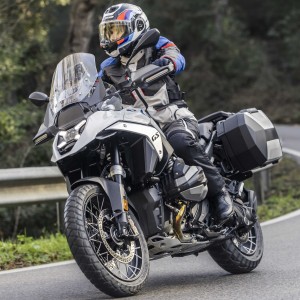 MALETAS LATERALES EXPANDIBLES SH38X CARBONO