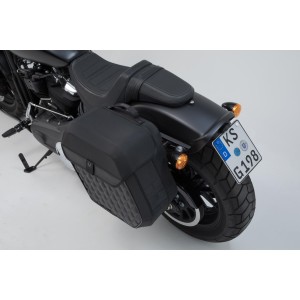 Sistema de bolsas laterales Legend Gear LH2 1x 25,5 l. Softail Fat Bob / S (17-).