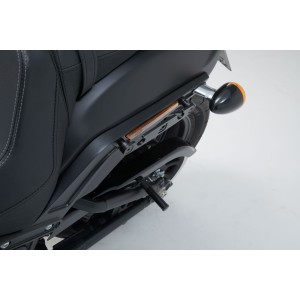 Sistema de bolsas laterales Legend Gear LH2 1x 25,5 l. Softail Fat Bob / S (17-).