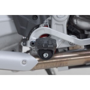 Kit reposapiés EVO Negro. Aprilia Tuareg 660 Rally (24-).