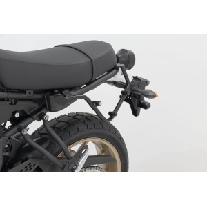 Soporte lateral izquierdo SLC Yamaha XSR700 (15-) / XSR700 XT (19-).