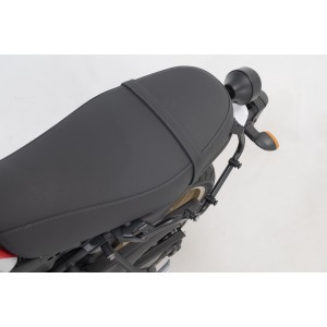Soporte lateral izquierdo SLC Yamaha XSR700 (15-) / XSR700 XT (19-).