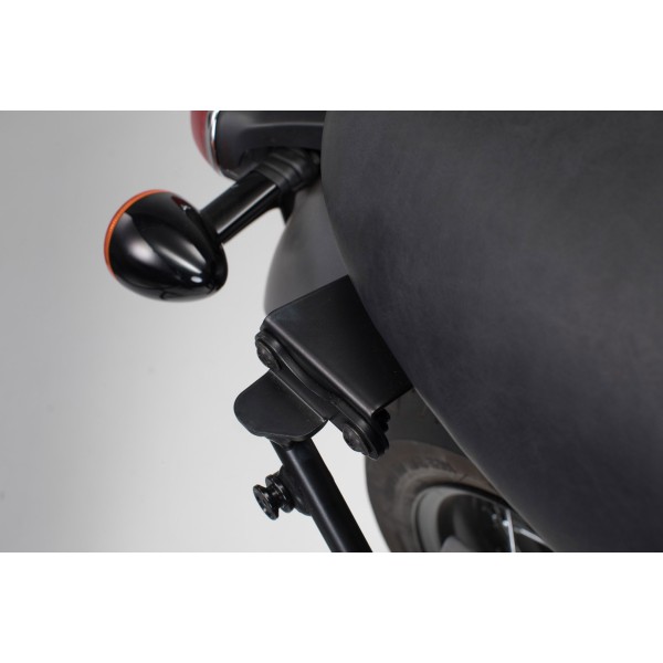 Adaptador para Soporte lateral izquierda Triumph Bonneville T100/T120 (15-).