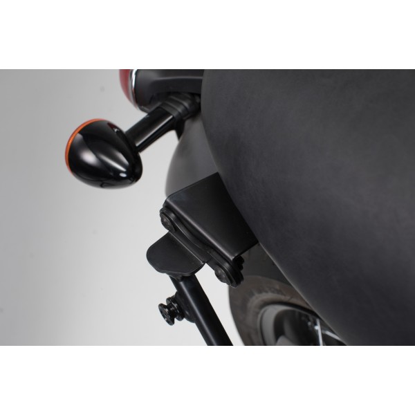 Adaptador para Soporte lateral derecha Triumph Bonneville T100/T120 (15-).