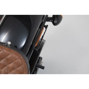 Soporte lateral SLH izquierdo LH2 Softail StrBob (17-),Standard (20-). Para LH2.