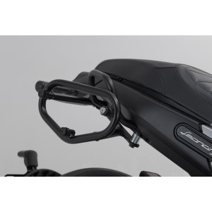 Soporte lateral derecho SLC Benelli Leoncino 500 (17-) / 500 Trail (18-).