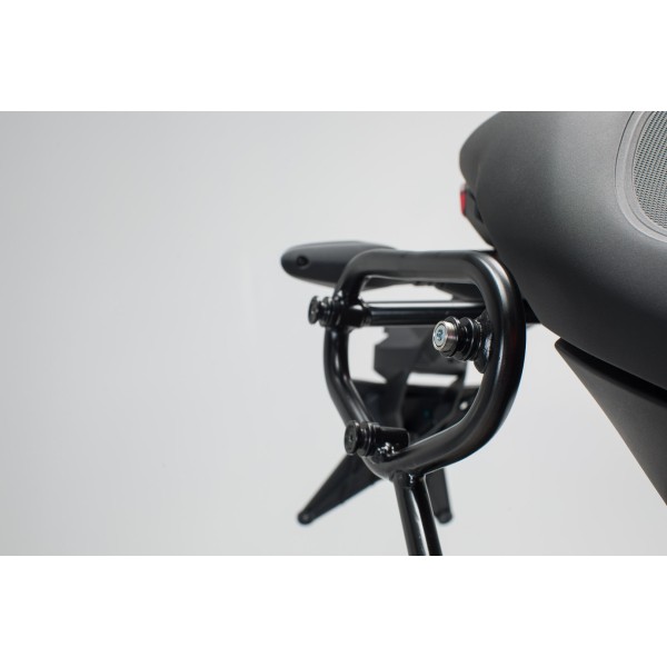 Soporte lateral derecho SLC Ducati Monster 797 (16-).