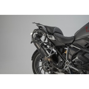 Sistema de maletas TRAX ADV + Akrapovic Negro. 45/37 l. BMW R 1250 GS/Adv/Rallye (18-).