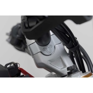 Elevador de manillar Al-20 mm. Plateado. Trium Tiger 900 GT/Rally Pro.