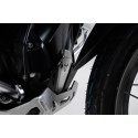 Extensión delantera de protector de motor Negro/plateado. BMW R1200 (12-18), R1250 (18-).