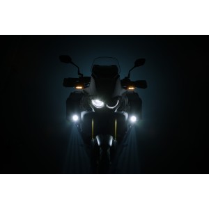 Luces de conducción EVO Luces / interruptor / juego de cables. Por pares.