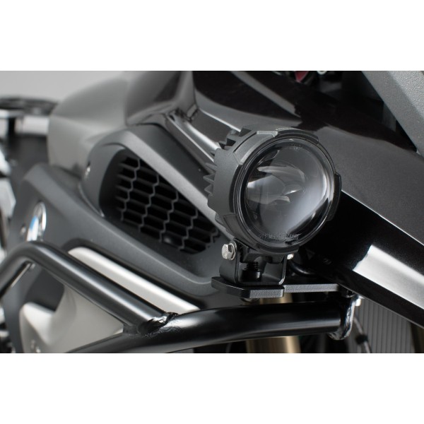 Soporte para luces para los faros antiniebla BMW Negro. BMW R 1200 GS (12-18), R 1250 GS (21-).