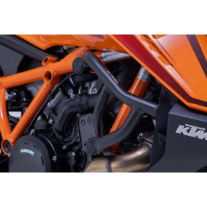 Protecciones laterales de motor Negro. KTM 1390 Super Duke R/EVO (23-).