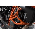 Protecciones laterales de motor Naranja. KTM 1290 Super Duke R / GT.