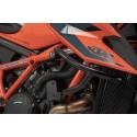 Protecciones laterales de motor Negro. KTM 1290 Super Duke R / EVO (19-).