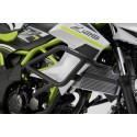 Protecciones laterales de motor Negro. Kawasaki Z125 (18-).
