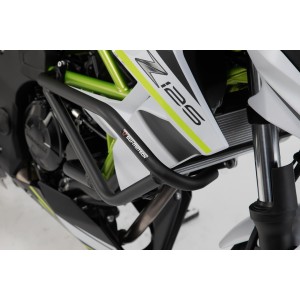 Protecciones laterales de motor Negro. Kawasaki Z125 (18-).