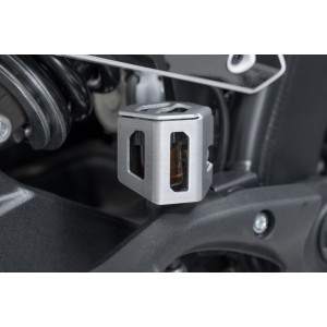 Protector de depósito de frenos Plata. Modelos BMW / Ducati / KTM / Husqvarna.