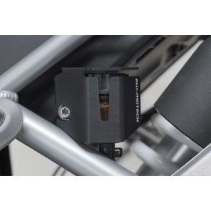 Protector del contenedor del líquido de freno Negro. Modelos Triumph Tiger 1200 (22-).