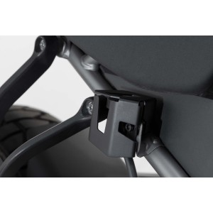 Protector de depósito de frenos Negro. Harley-Davidson Pan America (21-).