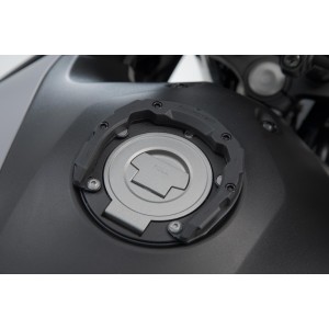Anillo de depósito PRO Negro. Ducati/ Triumph/ Yamaha. 5 tornillos.