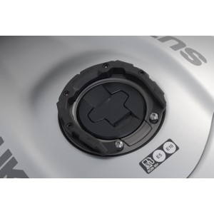 Anillo de depósito PRO Negro. Suzuki GSX 1300 R Hayabusa (20-).